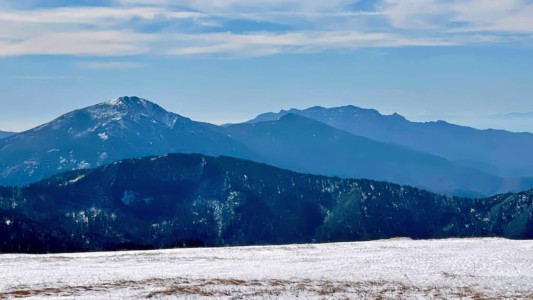 至仏山と上州武尊山