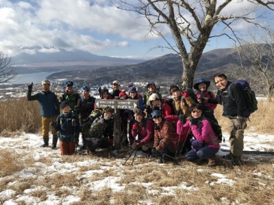 高指山の山頂で集合写真