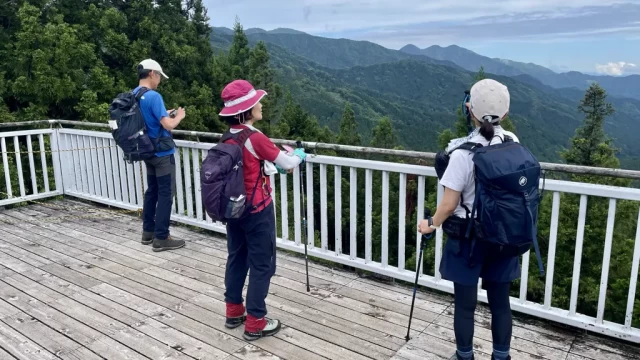 岳ノ台を登り足慣らし